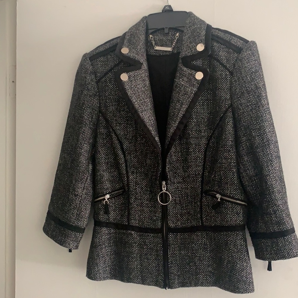 White House Black Market ~blazer jacket ~ zip up mid way